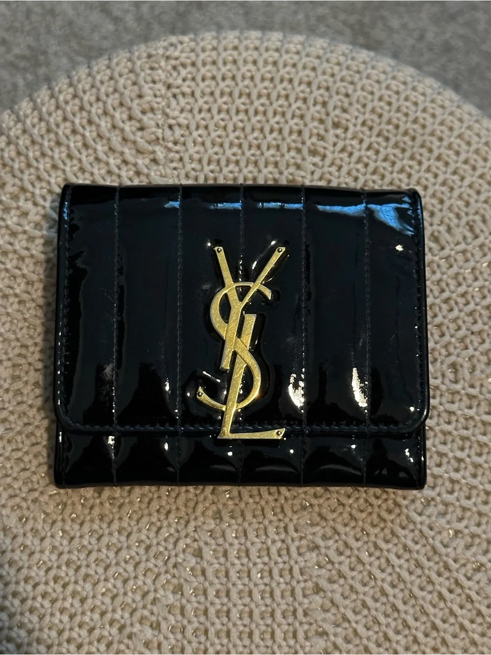 Authentic Saint Laurent Black Patent Vicky
Quilted Logo Wallet - Picture 2 of 12